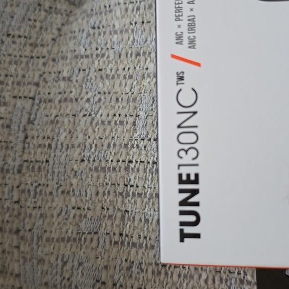 JBL BRAND TUNE 130NC PURE BASS BLUETOOTH SOUND EAR BUDS - Picture 5 of 11